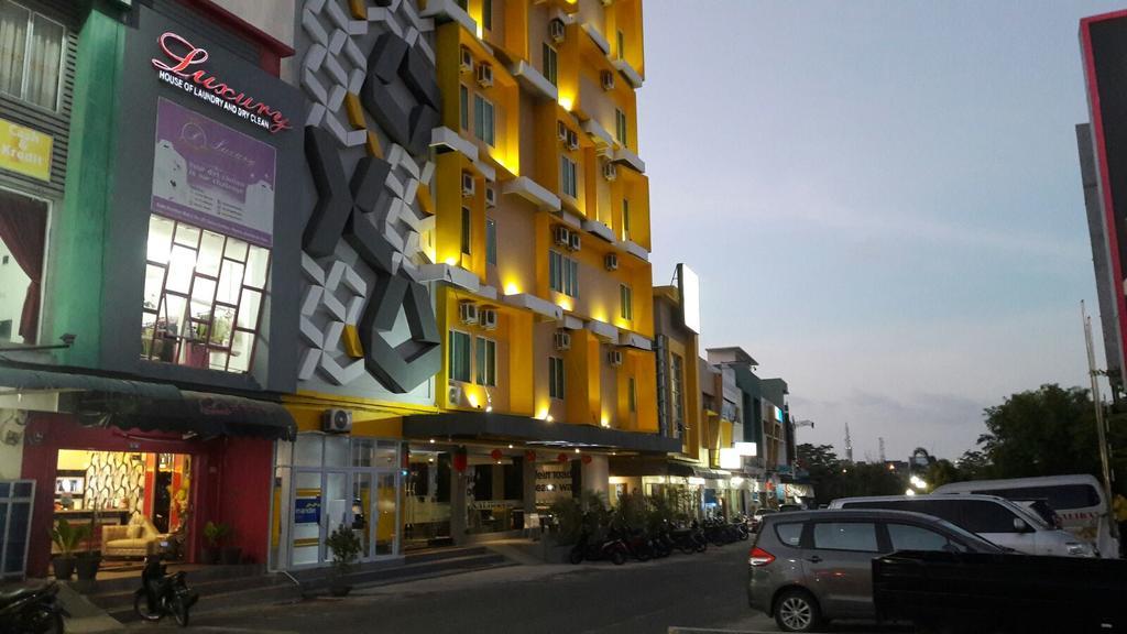 カリバン ホテル バタム Batam エクステリア 写真